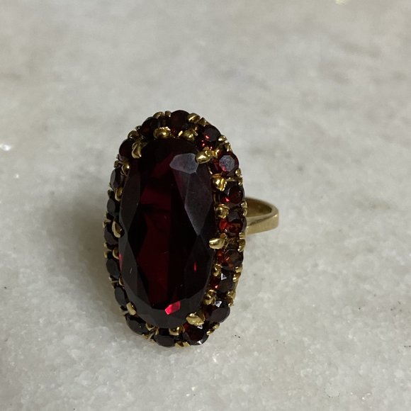 Heavy Antique 18K Yellow Gold Ring with Large Natural Garnet - Picture 4 of 12